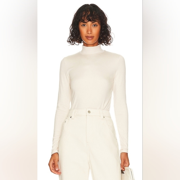 Vince Sweaters - Vince Womens Ribbed Long Sleeve Mock Neck Sweater -Size (L)- Excellent Condition